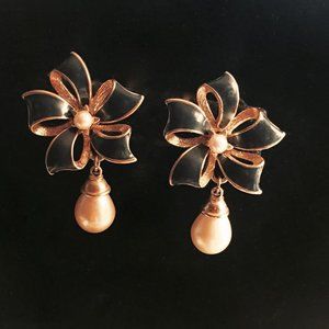 1980's Designer Bow earrings